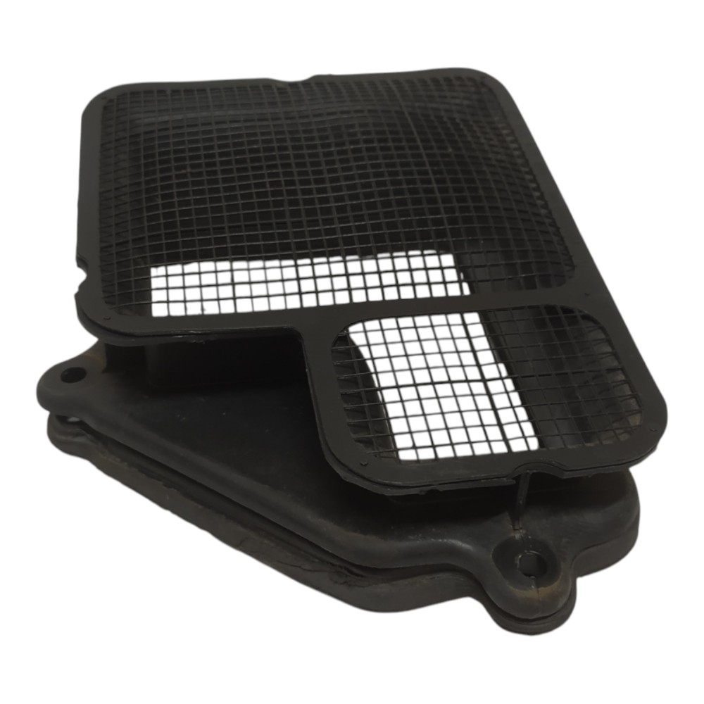 Grade Ventilação Externa Vw Santana Quantum 2002 V166 4