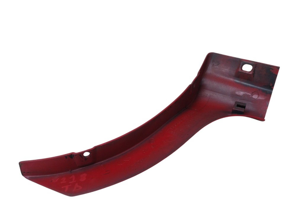 Acabamento Spoiler Traseiro Direito Chery Qq 1.1 2012 V118 5