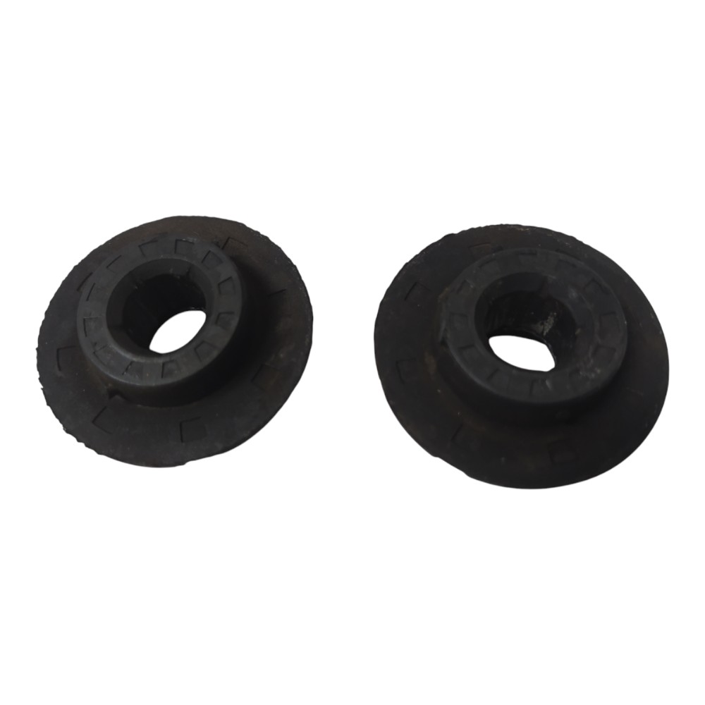 Bucha Coxim Inferior Radiador Chevrolet Onix 2014 1.4 V140