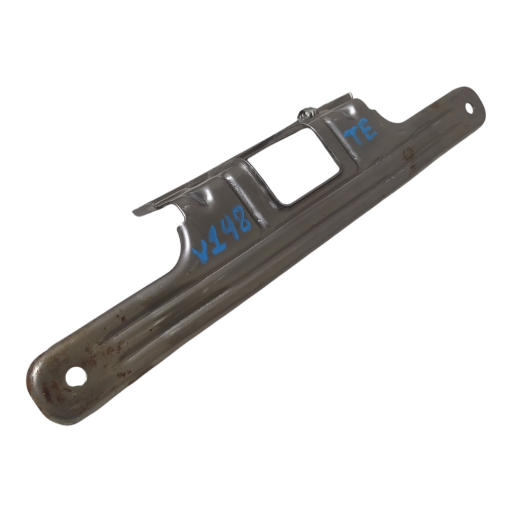 Suporte Puxador Traseiro Esquerdo Gm Spin 1.8 2023 V148 5