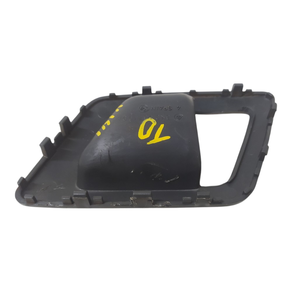 Moldura Maçaneta Interna Tras Dir Vw Polo Classic 1998 V141 Traseira 4