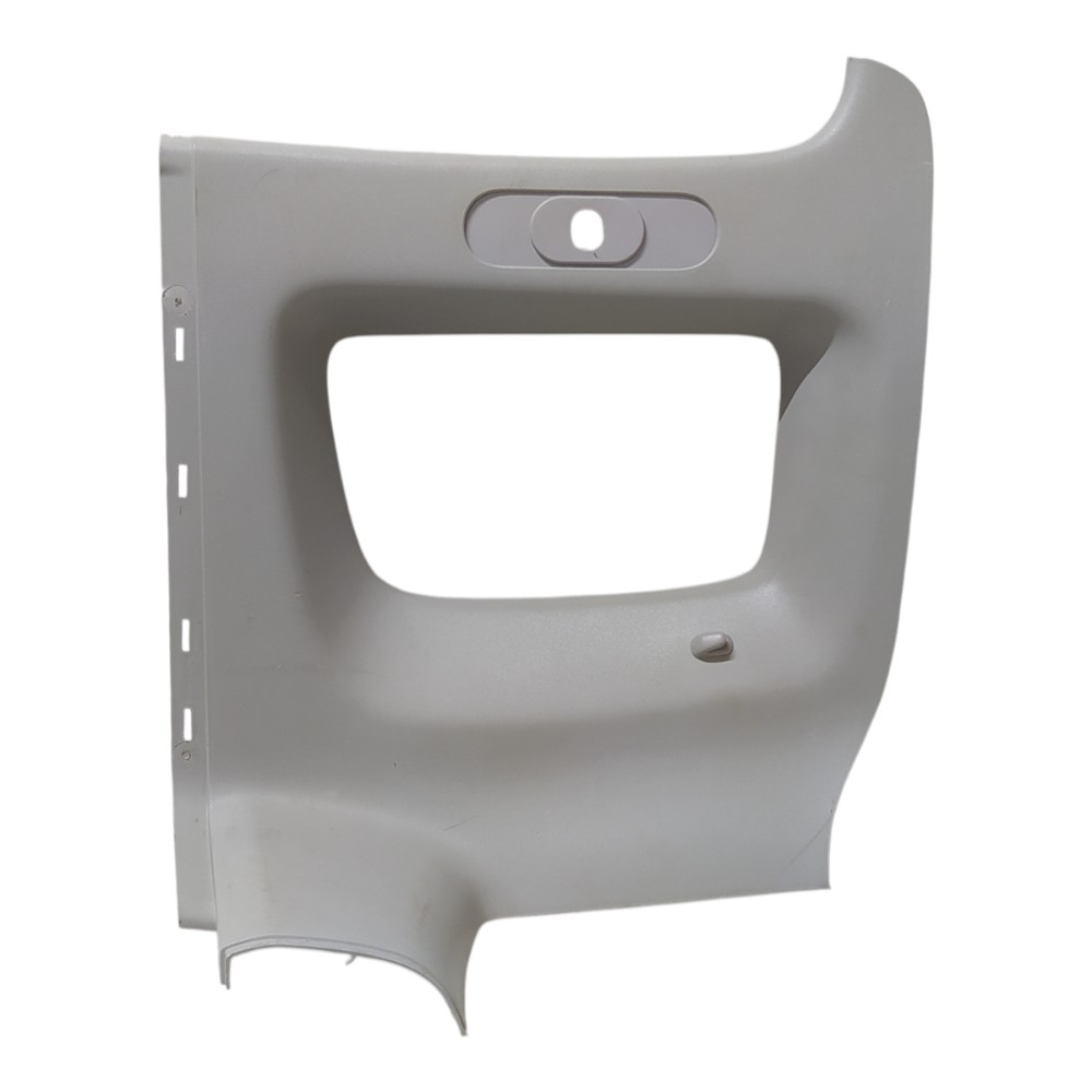 Acabamento Coluna Traseira Direita Vw Saveiro G5 2012 V156
