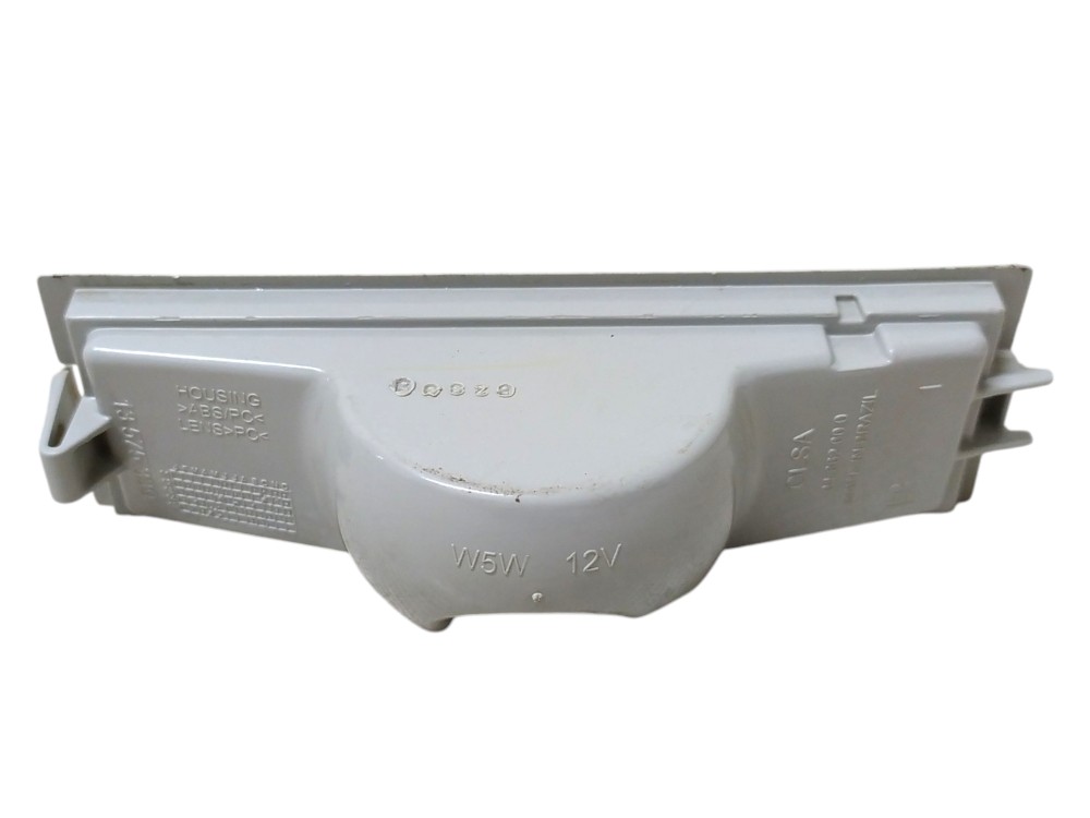 Lanterna Luz De Placa Chevrolet Onix 1.0 2015 V109 3