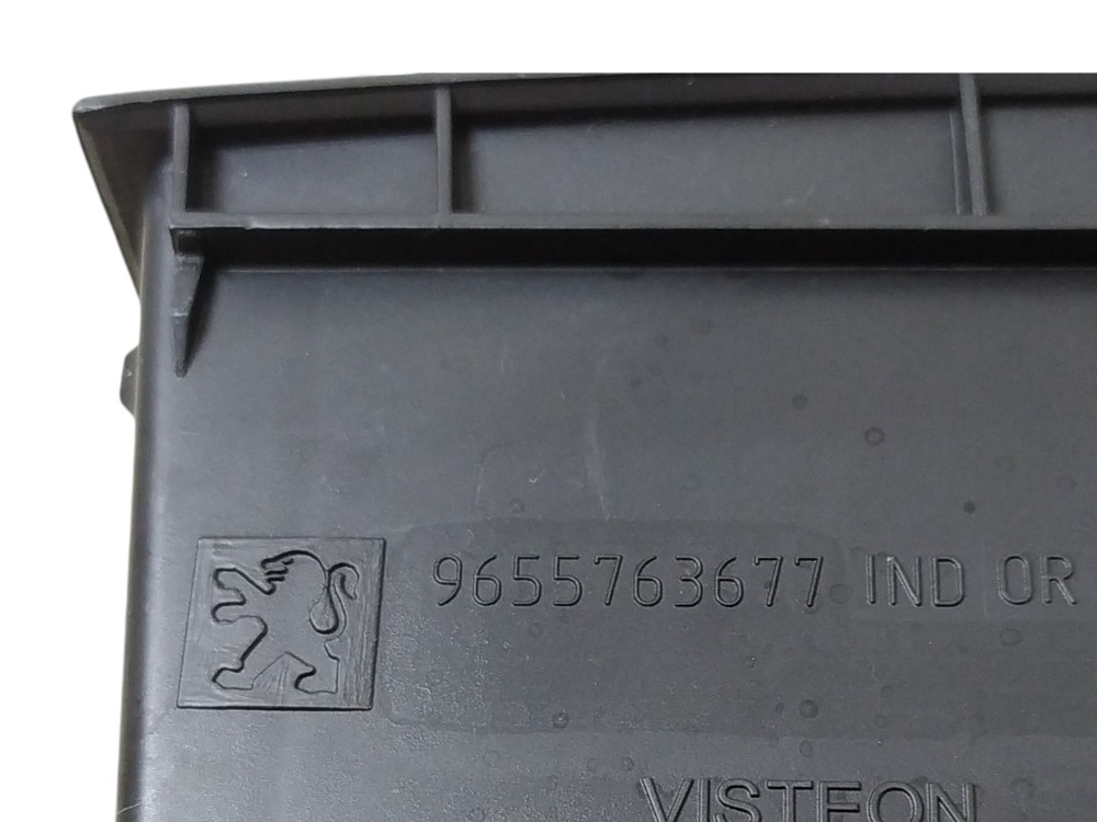 Moldura Central Porta Objetos Citroen C3 1.4 2008 V107 6