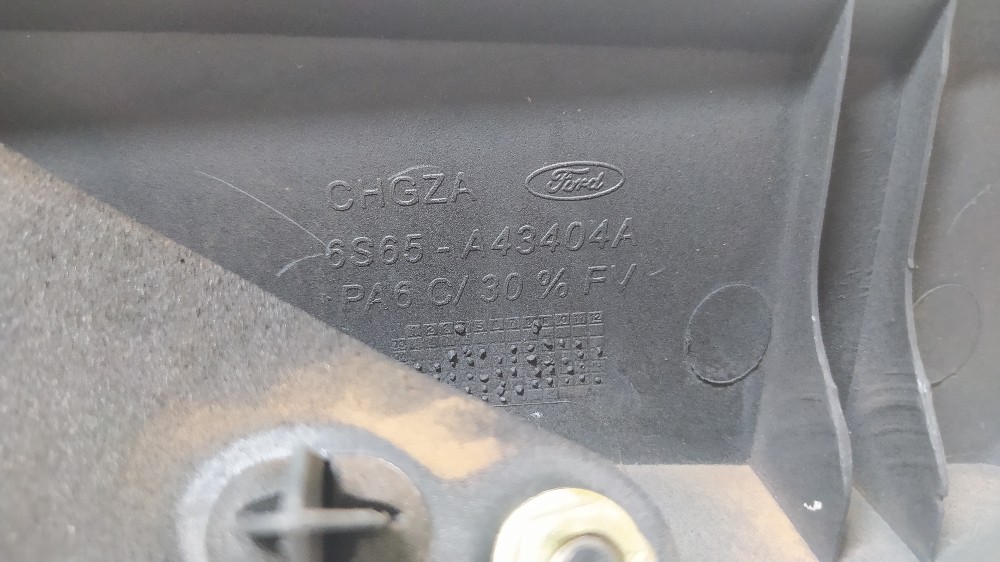 Moldura Luz Placa Aplique Tampa Traseira Ford Ka 2009 V151 10