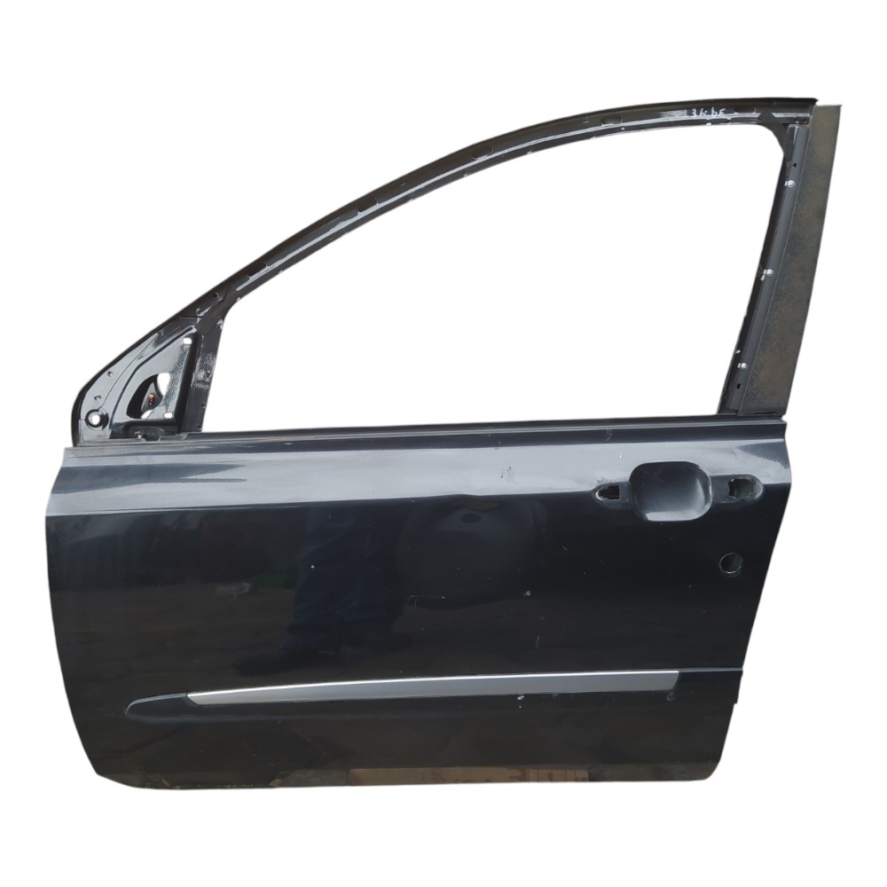 Porta Dianteira Esquerda Fiat Stilo 1.8 2011 V136 Dianteira Esquerda