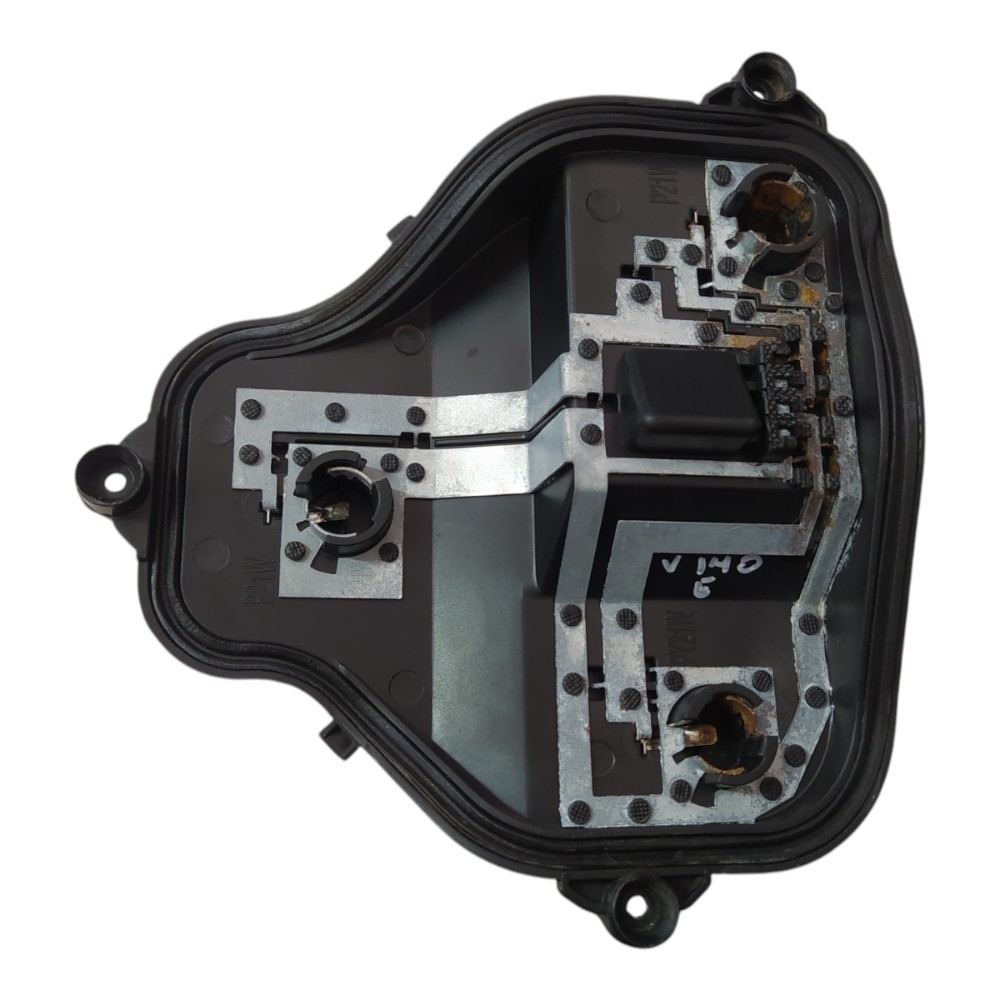 Circuito Lanterna Traseira Esquerda Chevrolet Onix 2014 V140 6
