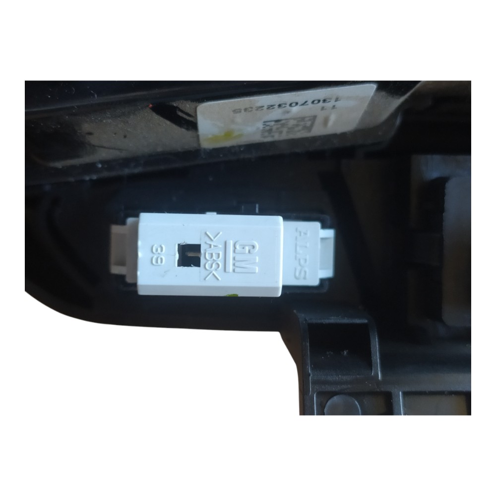 Comando Ar Condicionado Central Chevrolet Onix 1.4 2014 V140 8