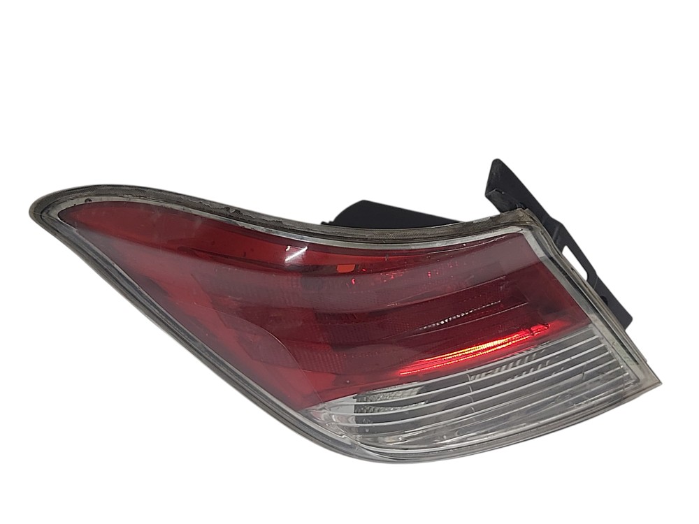 Lanterna Traseira Esquerda Chevrolet Prisma 2013 a 2016 V137
