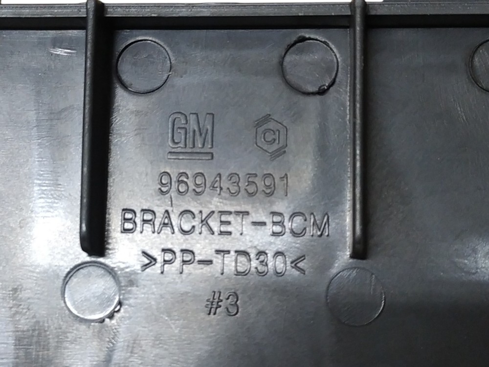 Suporte Módulo Bcm Chevrolet Onix 1.0 2015 V109 5