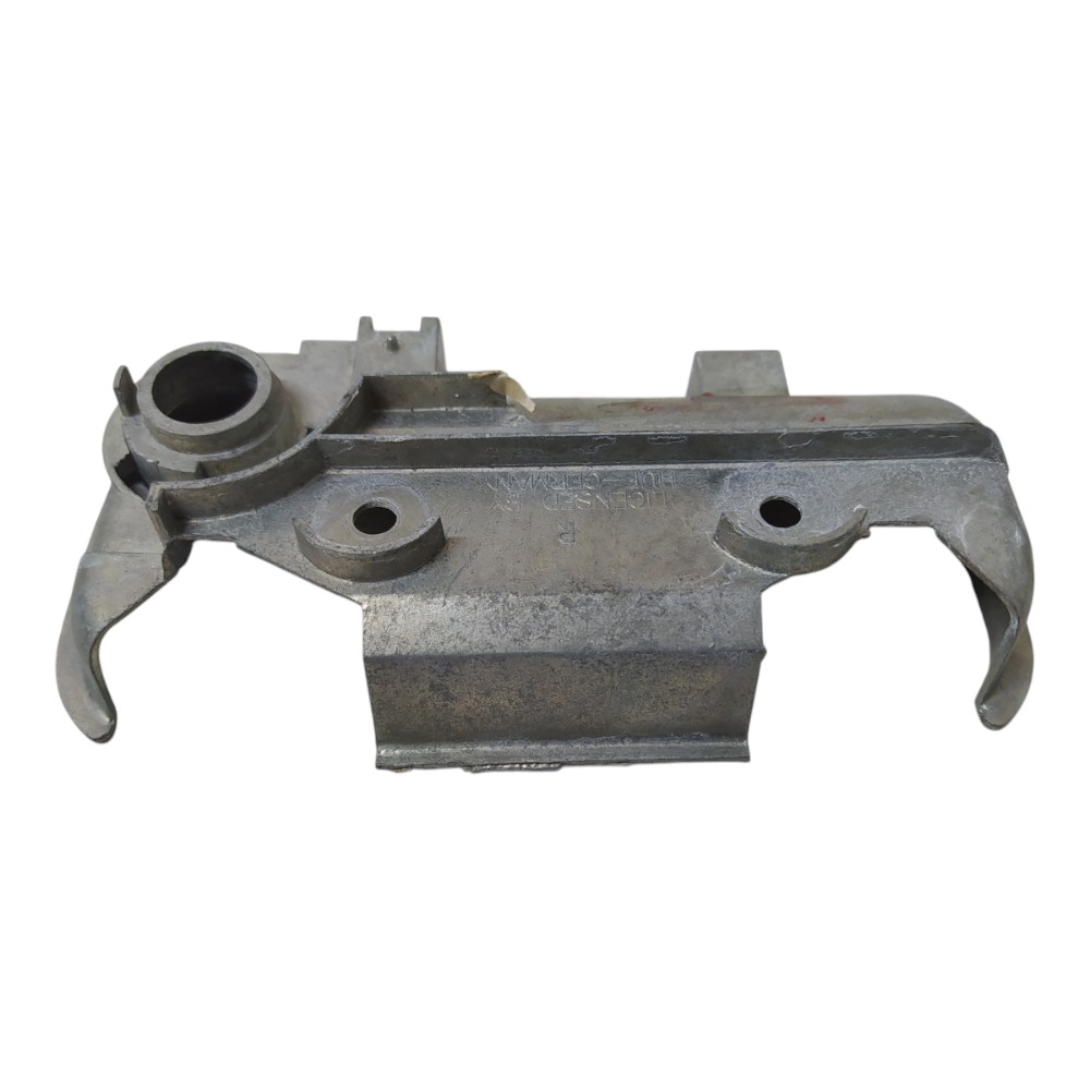 Suporte Fechadura Dianteira Direita Gm Vectra 2001 V138 2