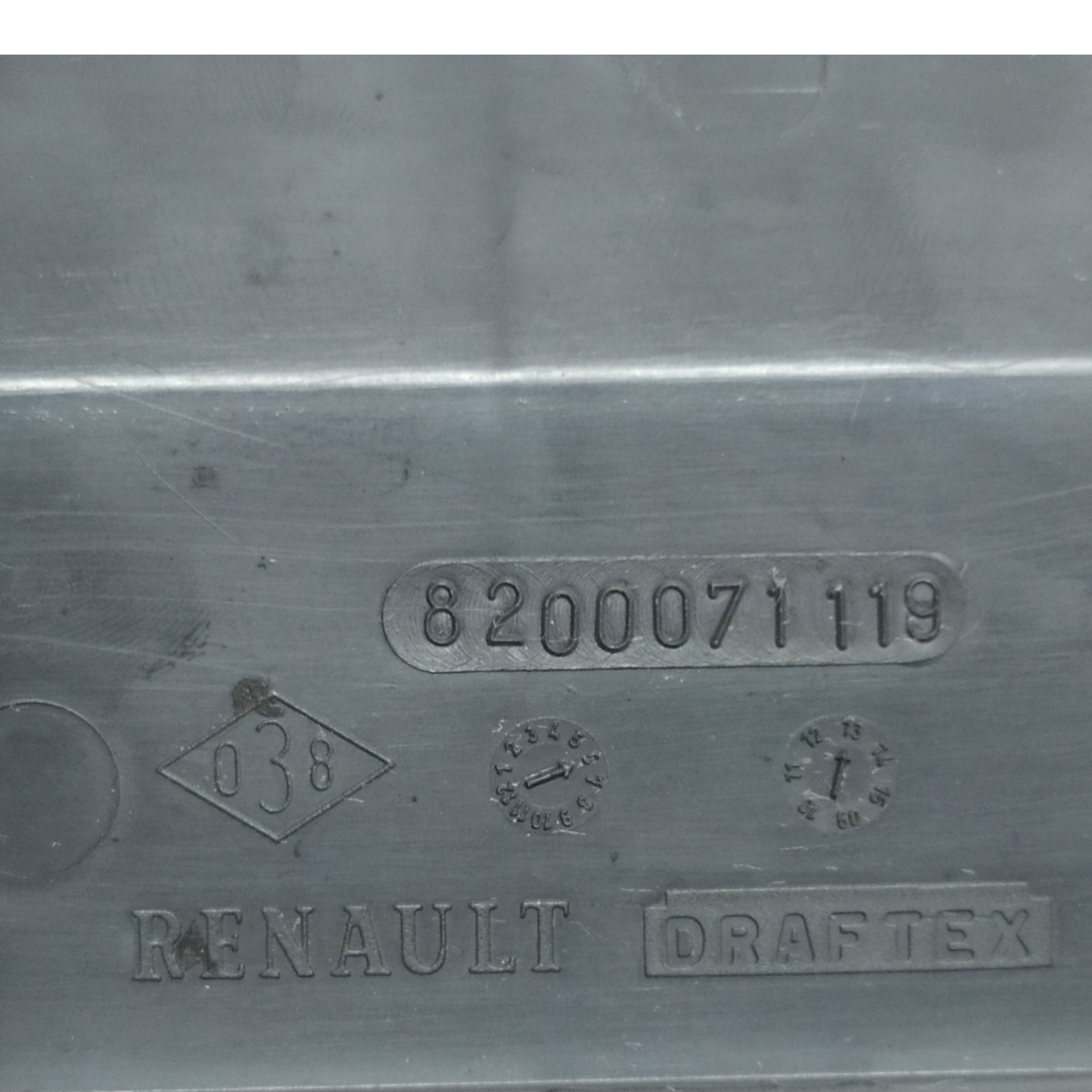 Defletor Radiador Renault Clio 2013/2014 8200071119 V97 5