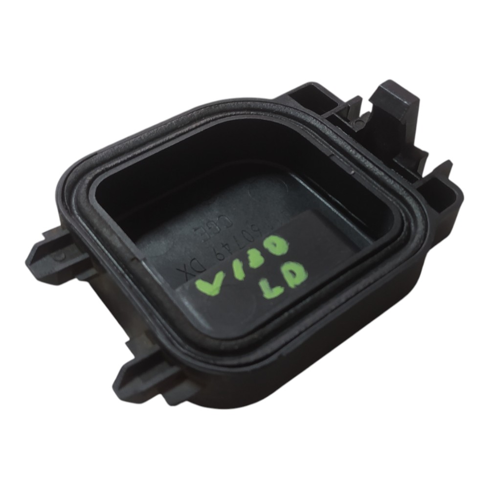 Tampa Farol Alto Lado Direito Fiat Palio 2001 2002 V130 7