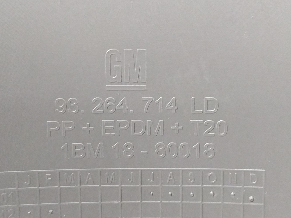 Suporte Tampão Bagagito Direito Gm Corsa Montana 2002 V122 7