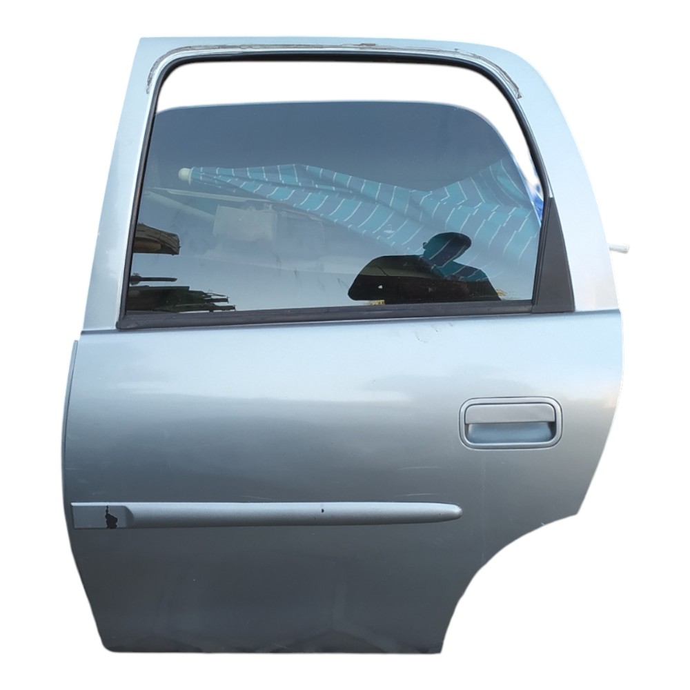 Porta Traseira Esquerda Gm Corsa 1.0 1998 V146 Traseira
