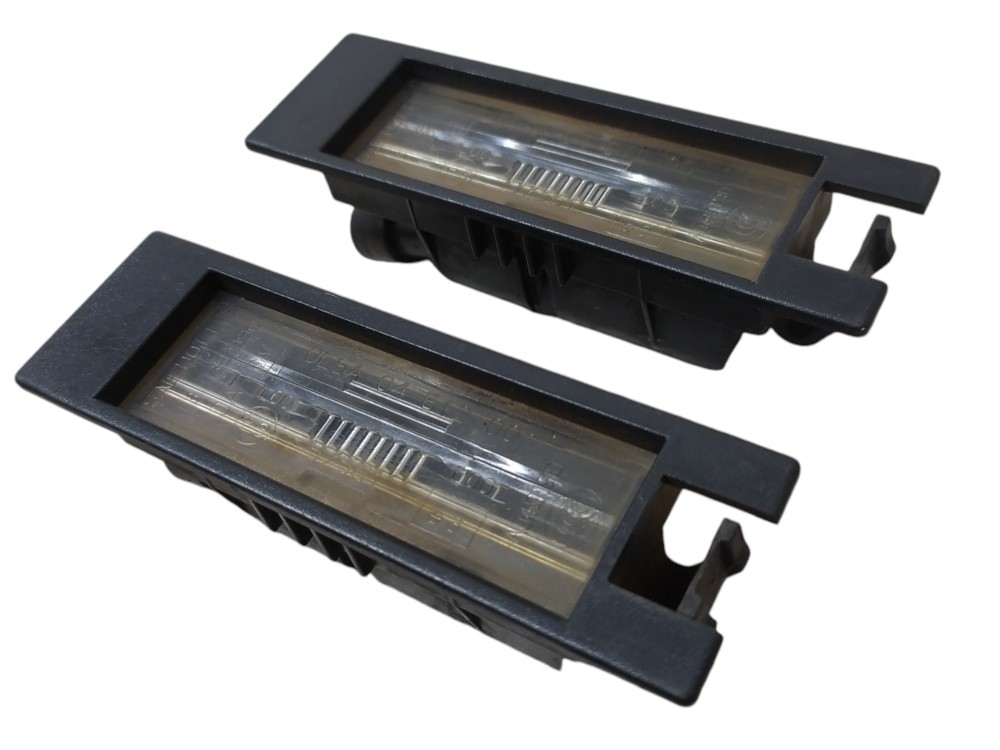 Lanterna Luz De Placa Gm Vectra Gt 2008 V108 Par
