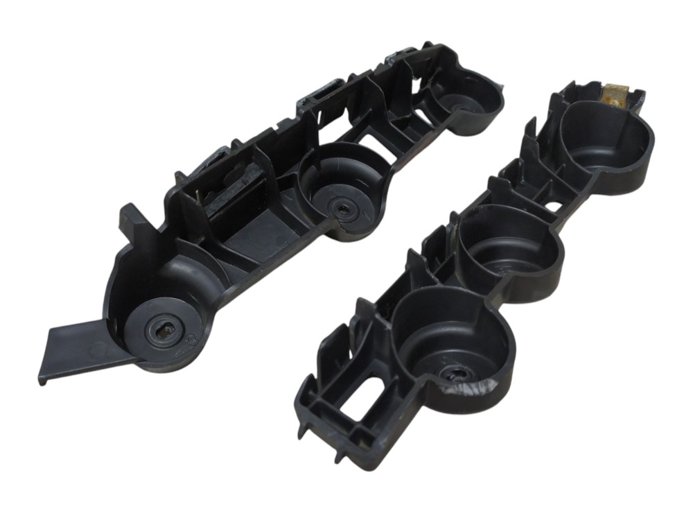 Guia Parachoque Traseiro Direito Chevrolet Onix 2015 V109 2