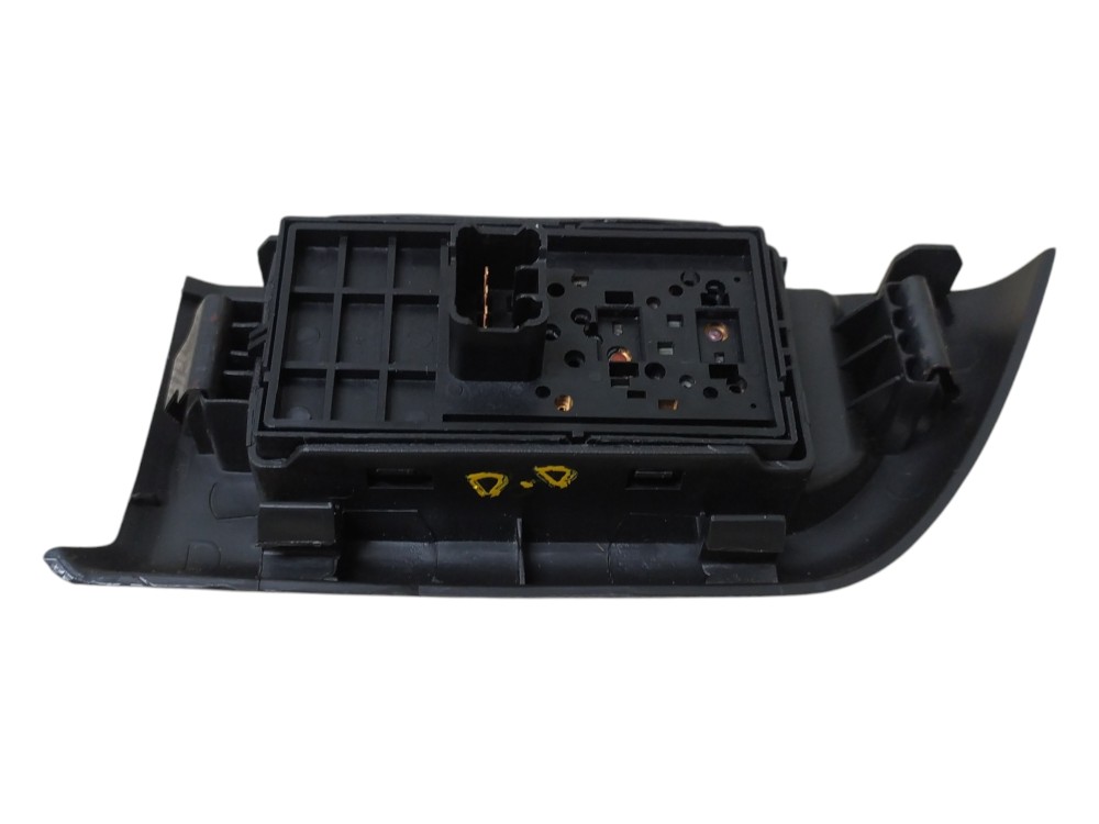 Botão Vidro Elétrico Dianteiro Direito Gm Onix 1.0 2015 V109 4