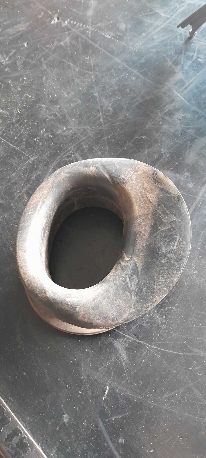 ACABAMENTO BORRACHA PORTA ORIGINAL SCANIA S4 – 1346136