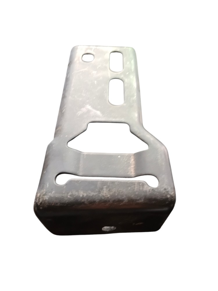 SUPORTE CANTONEIRA FIXAÇÃO INTERNO ORIGINAL DAF XF – 1865008 2