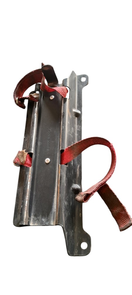 Suporte Extintor Banco Original Scania S4 S5 – 1801436 2