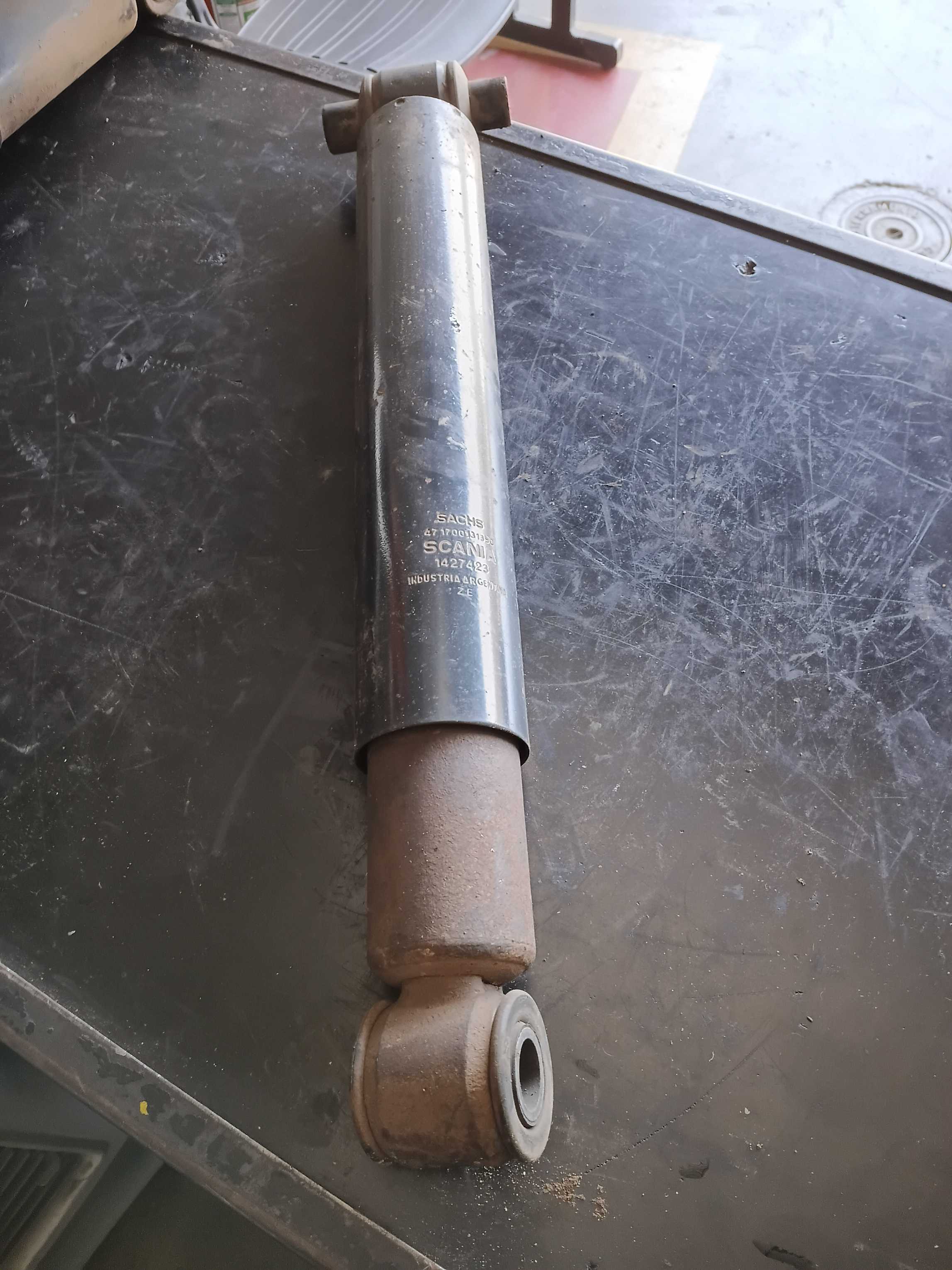 AMORTECEDOR TRASEIRO ORIGINAL SCANIA S4 PGR – 1427423