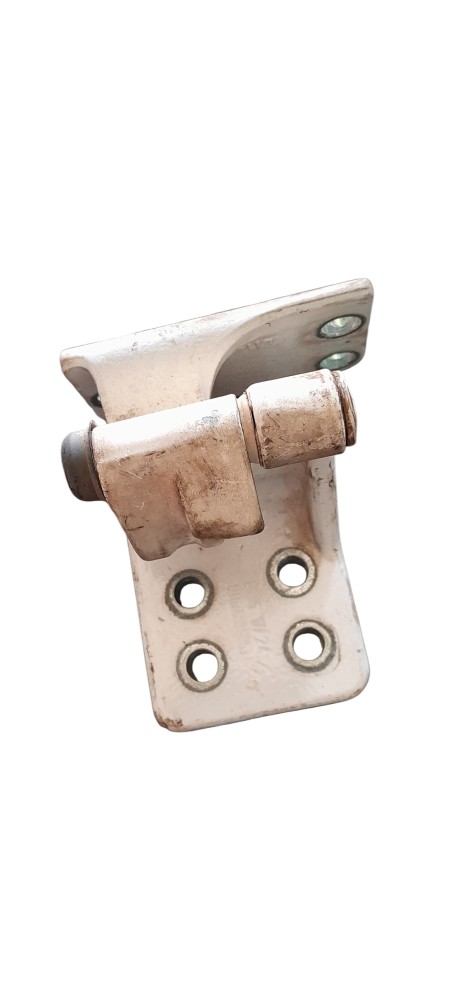 DOBRADIÇA DA PORTA ORIGINAL MAN TGX – 81626906061 3