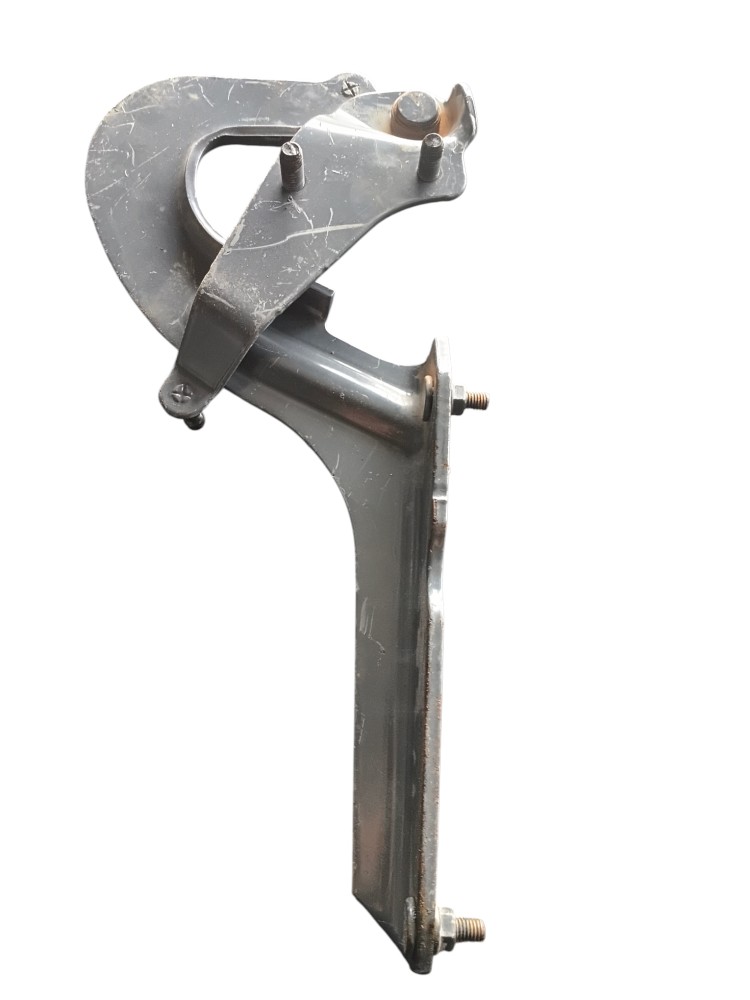 DOBRADIÇA DA GRADE LD ORIGINAL SCANIA NTG – 2650885