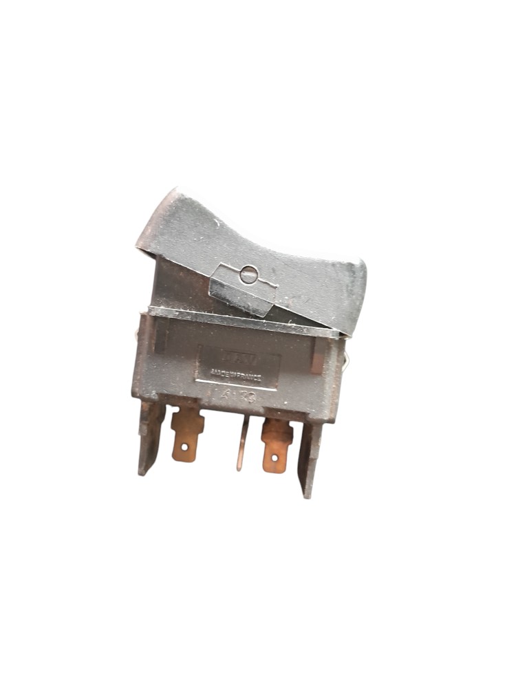 BOTÃO INTERRUPTOR MOTOR SCANIA – 383744 4