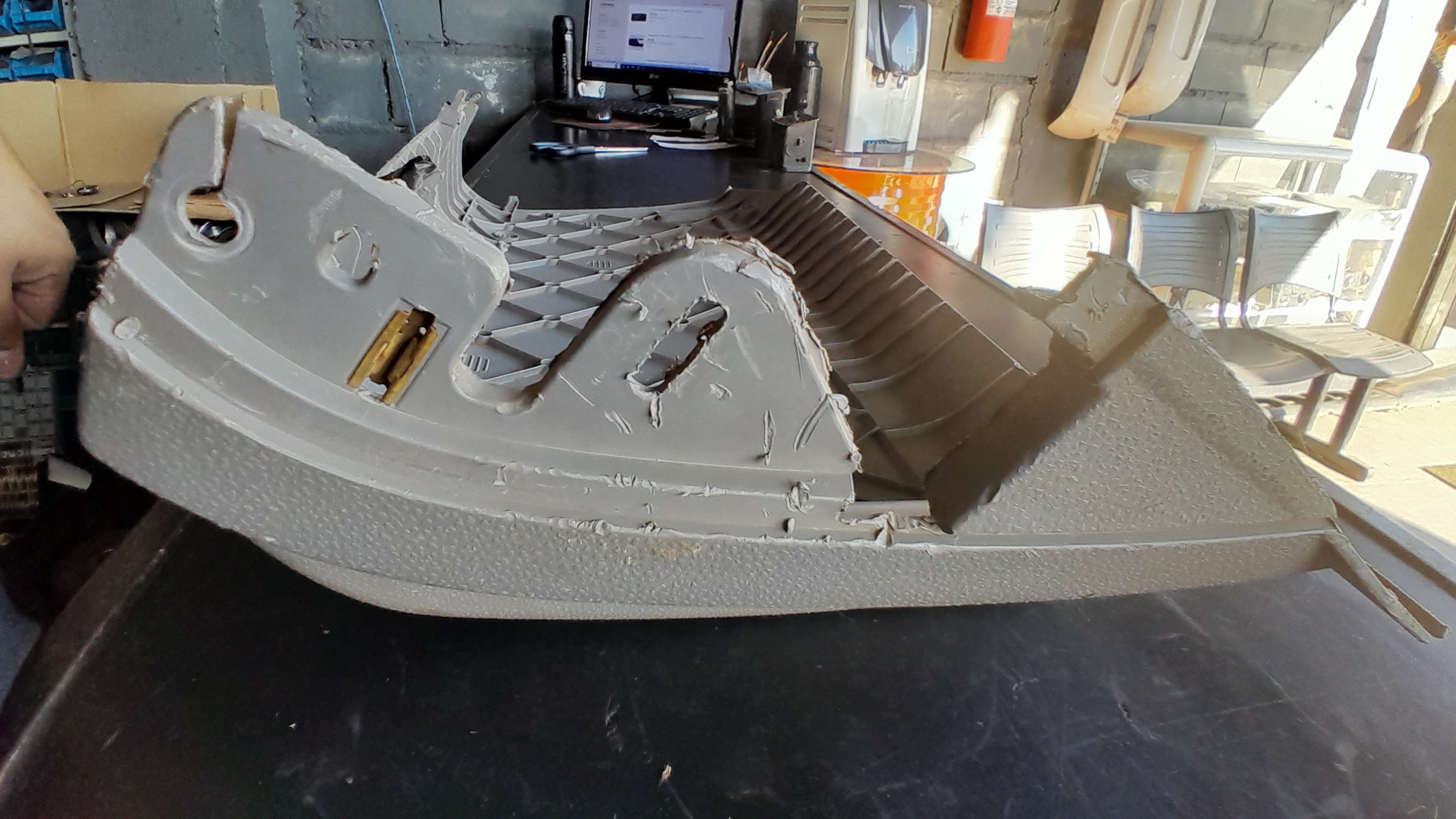 Acabamento Inferior Painel Vw Constellation  2r2857565a 6