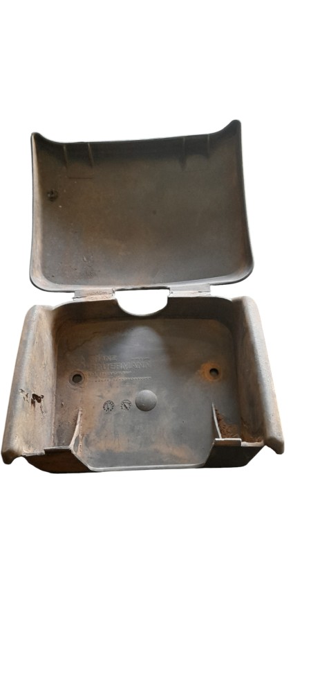 SUPORTE LUZ LATERAL IRL MAN TGX – 254000003 2