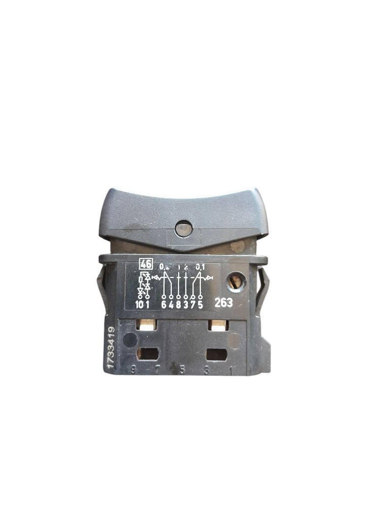 Botão Iluminação Interna Original Scania Pgr S5 – 1733419 3