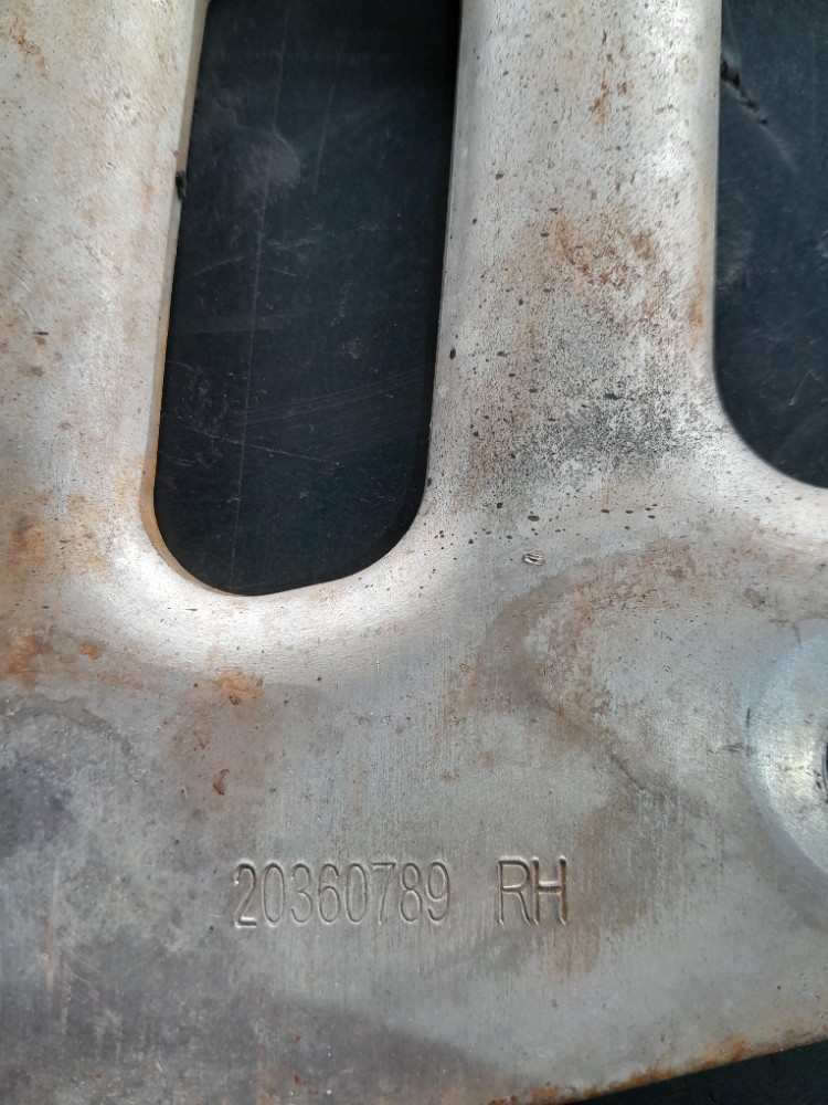 Pisante Estribo Inferior Direito 0789 Fh20 Volvo – 20360789 5