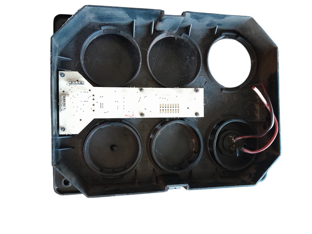 CARCAÇA PAINEL INSTRUMENTOS  INTERNATIONAL 9800 – 3663898C1