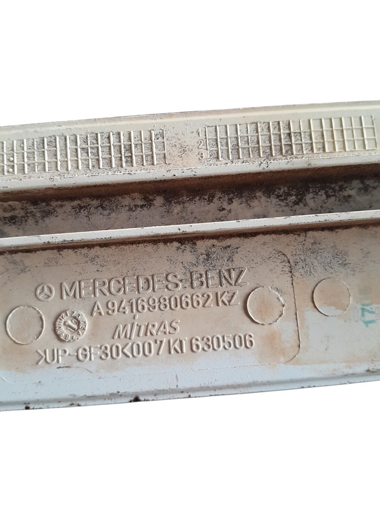 Friso Traseiro Ld Original Mercedes Benz – A9416980662 2