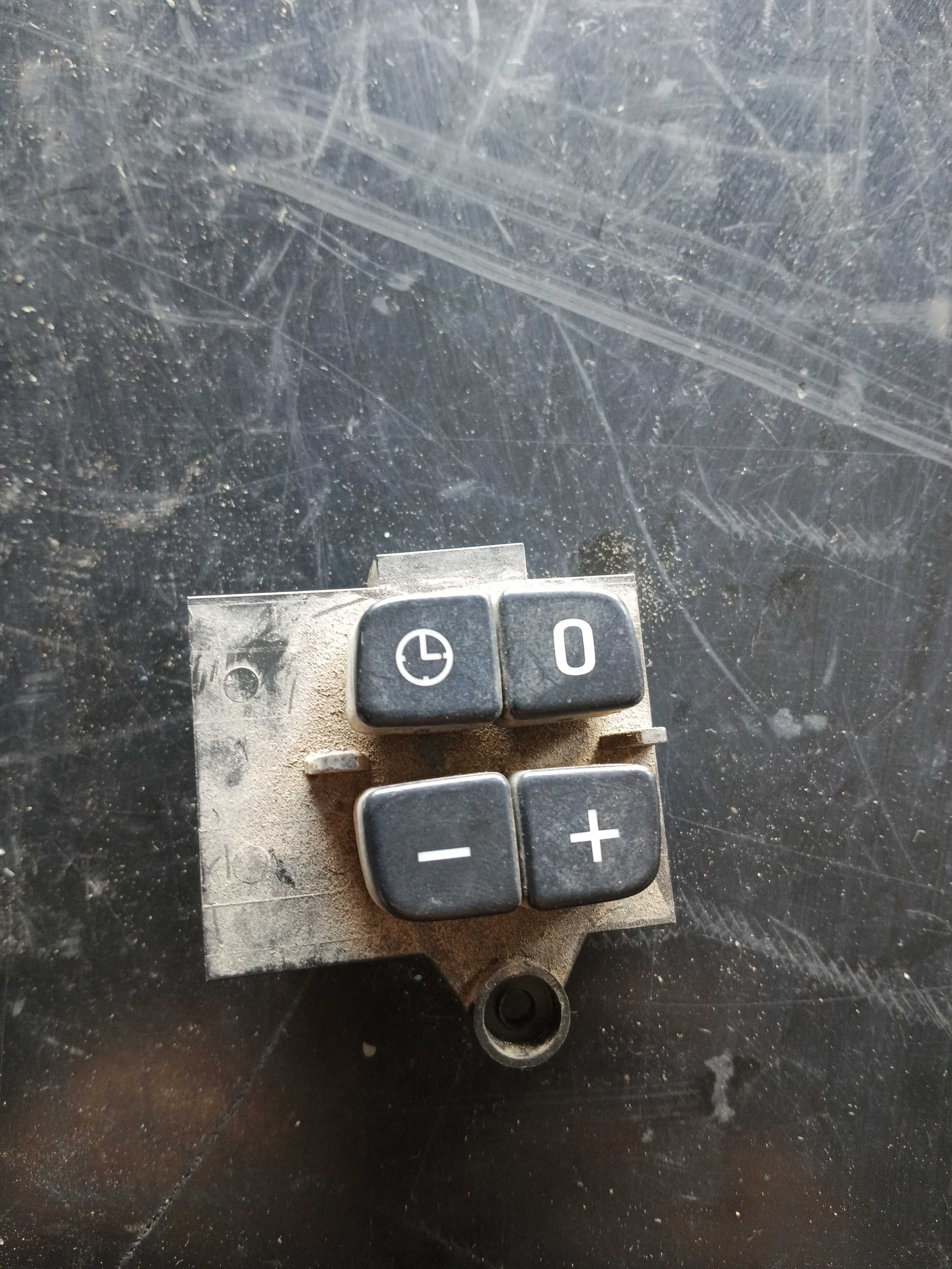 BOTÃO INTERRUPTOR PILOTO AUTOMÁTICO SCANIA S5 – 1789934 2