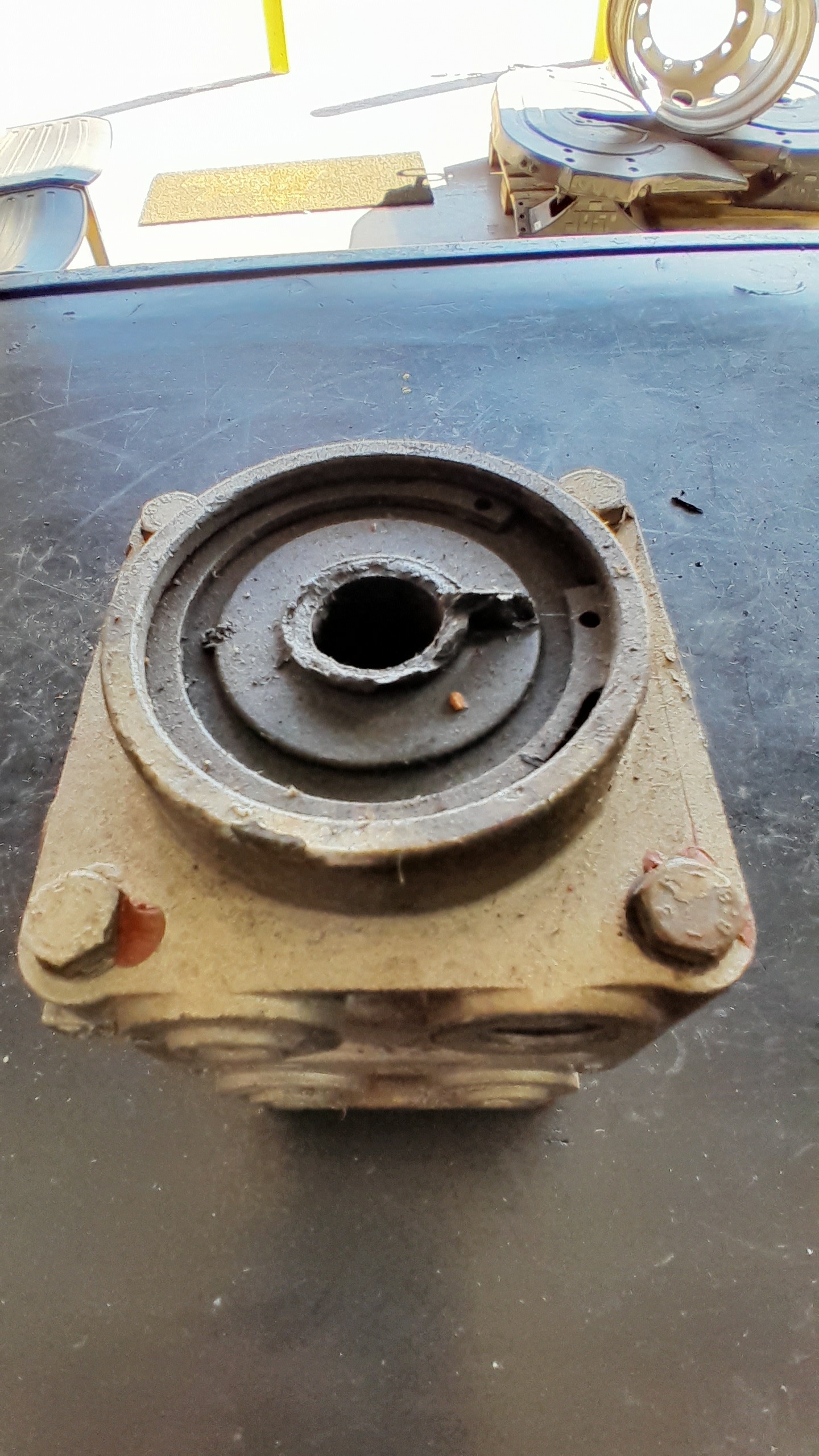VÁLVULA PEDAL DE FREIO SCANIA 113 2