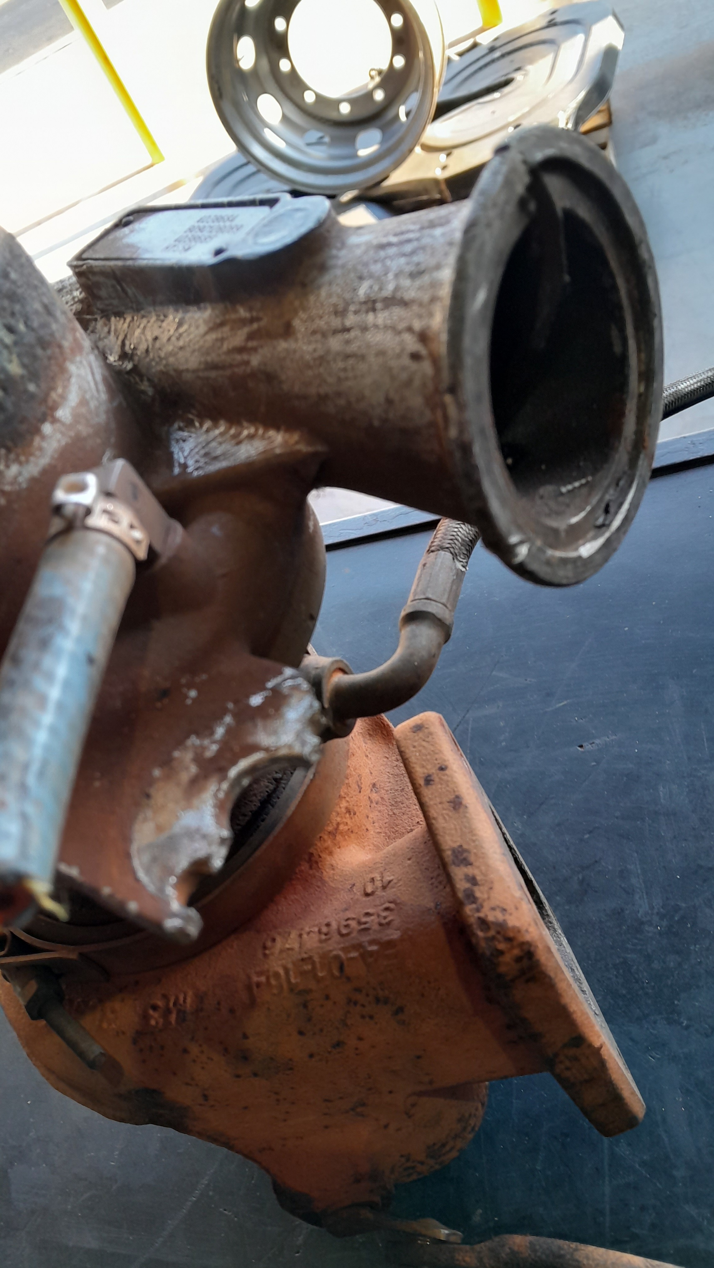 TURBINA MOTOR CUMMINS  4038685 3