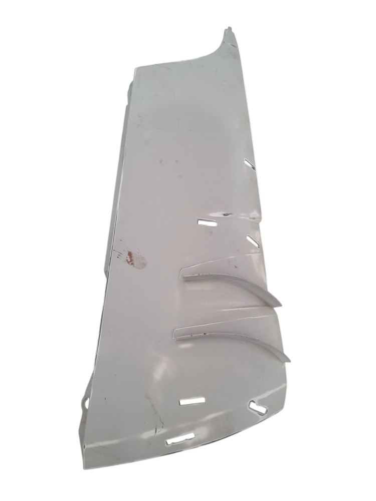 Defletor Lateral Cabine Le Interno Mb Actros – A9438843122 2