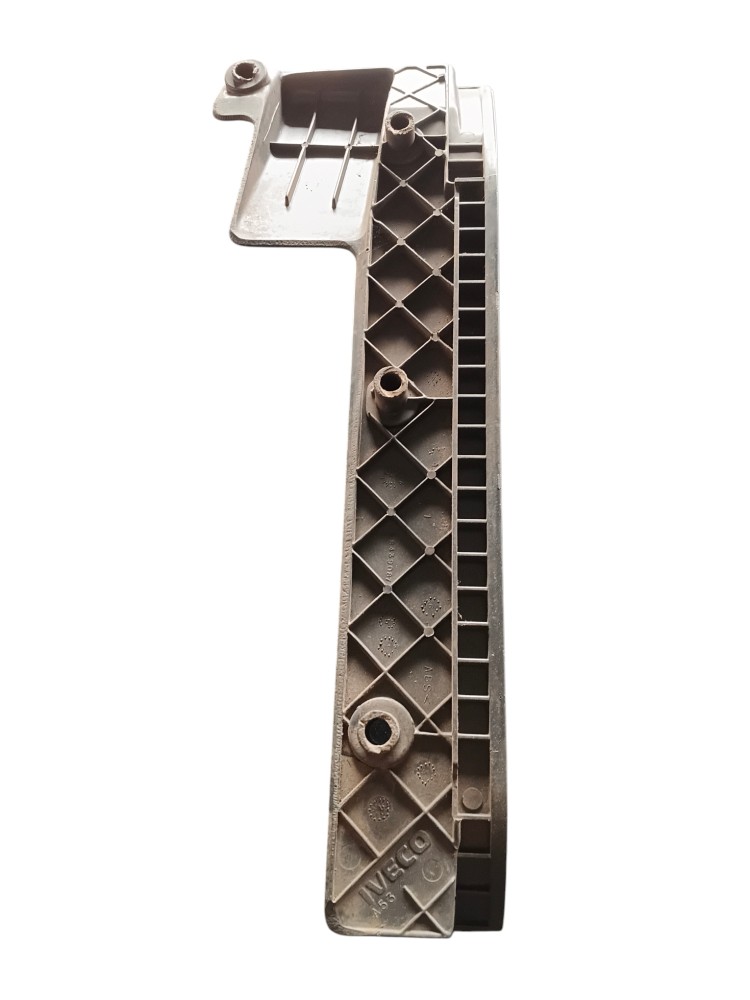 SOLEIRA DA PORTA DIANTEIRA LE ORIGINAL IVECO – 98439087 2
