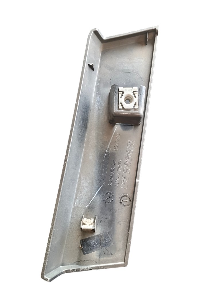TAMPA INFERIOR DA GRADE LE ORIGINAL SCANIA S5 S6 – 2324352 2