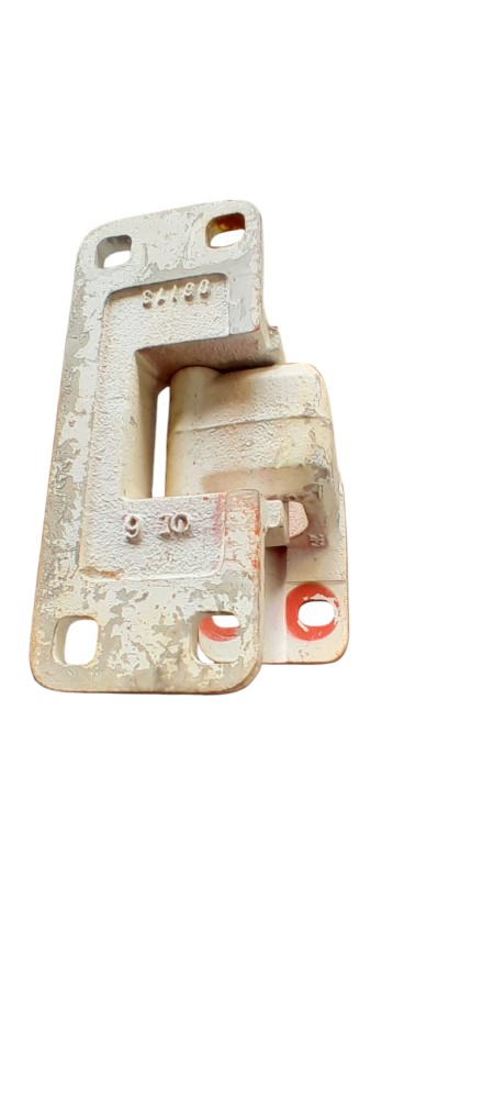 Dobradiça Da Porta Dianteira Vw Constellation – 8100200 4