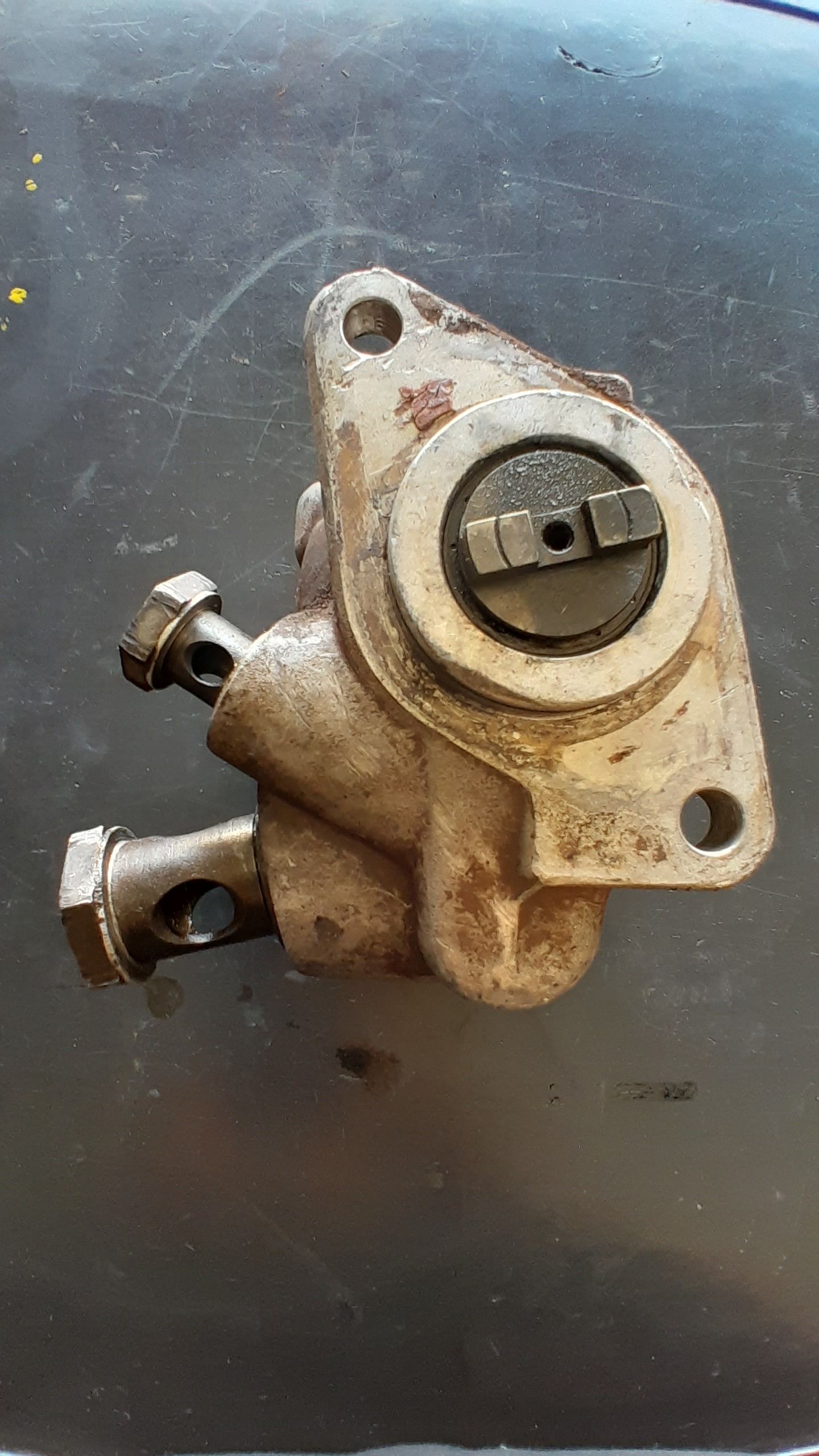 BOMBA DIREÇÃO HIDRÁULICA MB ACCELO / CUMMINS – 0081278 4