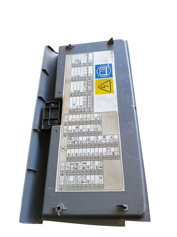 TAMPA DO CONSOLE PORTA OBJETOS ORIGINAL SCANIA PGR – 1425010 4