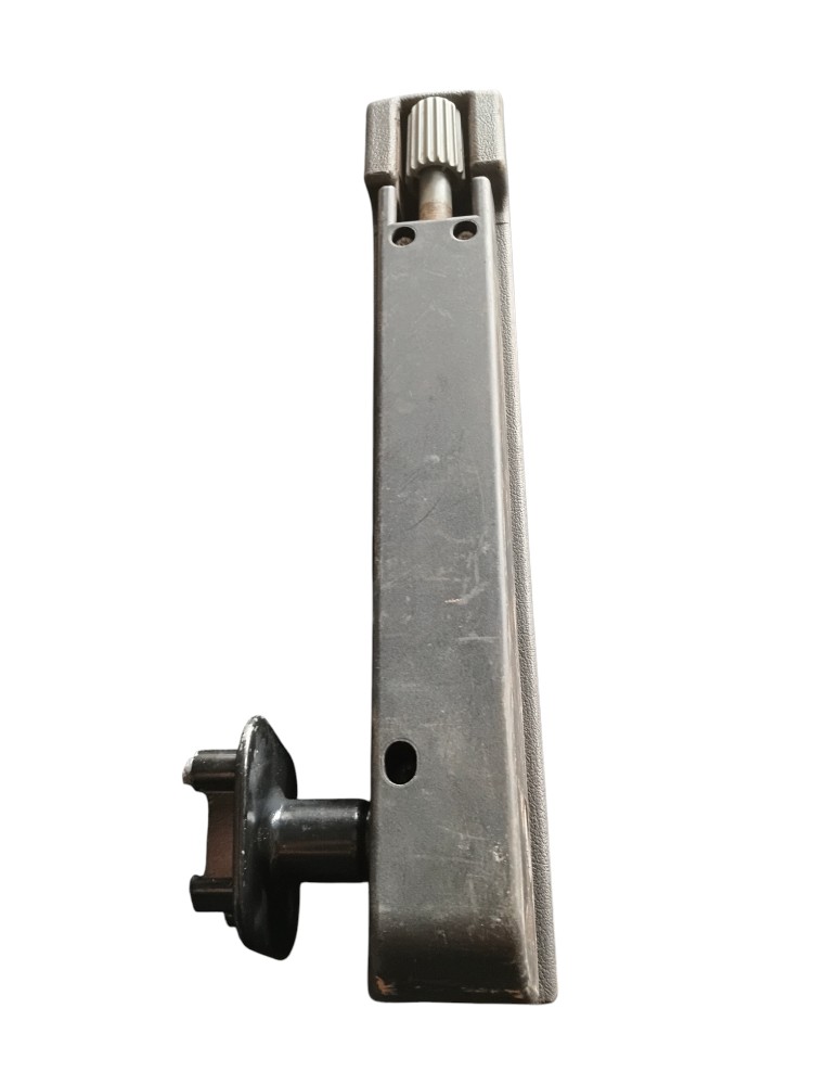 ENCOSTO DE BRAÇO LE ORIGINAL MERCEDES BENZ – 26979D01