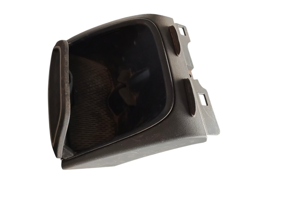 PORTA OBJETOS ORIGINAL VOLVO FH – 82065333 4