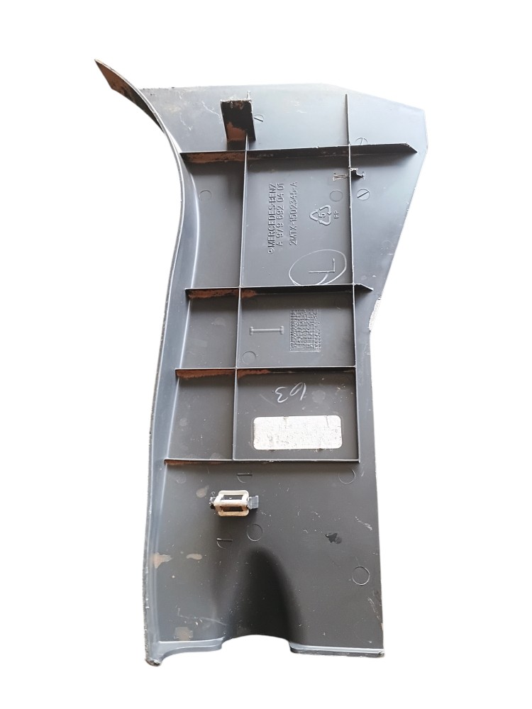 COBERTURA COLUNA INFERIOR LE ORIGINAL MERCEDES – A9796920401