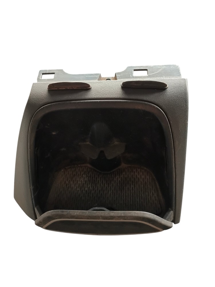 PORTA OBJETOS ORIGINAL VOLVO FH – 82065333 3