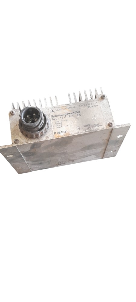 CONVERSOR DE VOLTAGEM ORIGINAL MERCEDES BENZ – A0025426425 2