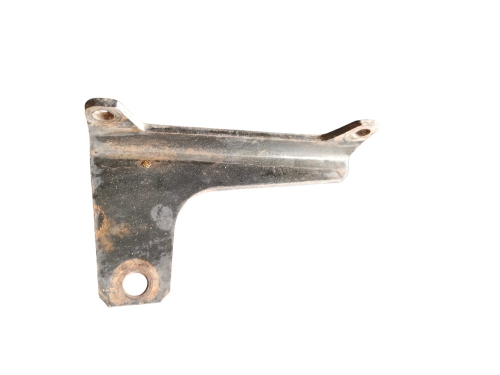 Suporte Saia Radiador Mercedes Benz Ls1935 – 4762050540 2